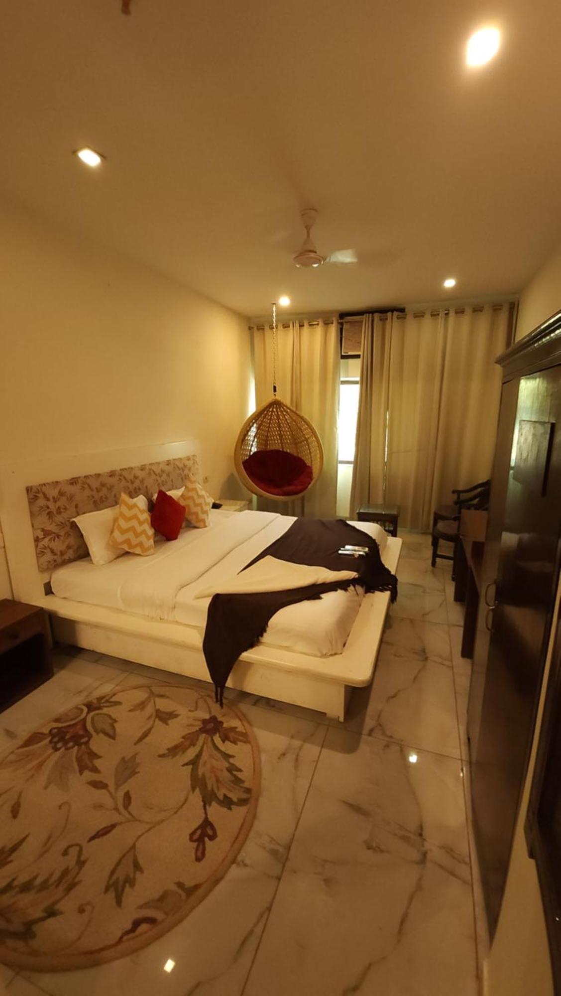 Hotel Vrs Inns Chandīgarh Exterior foto