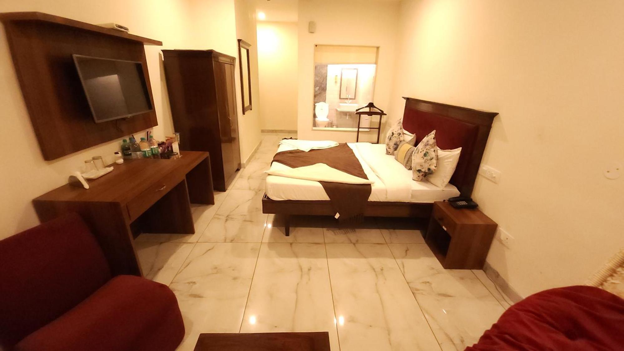 Hotel Vrs Inns Chandīgarh Exterior foto
